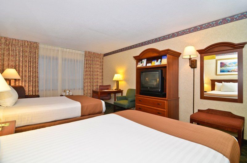 Best Western Gateway Adirondack Inn Utica Habitación foto