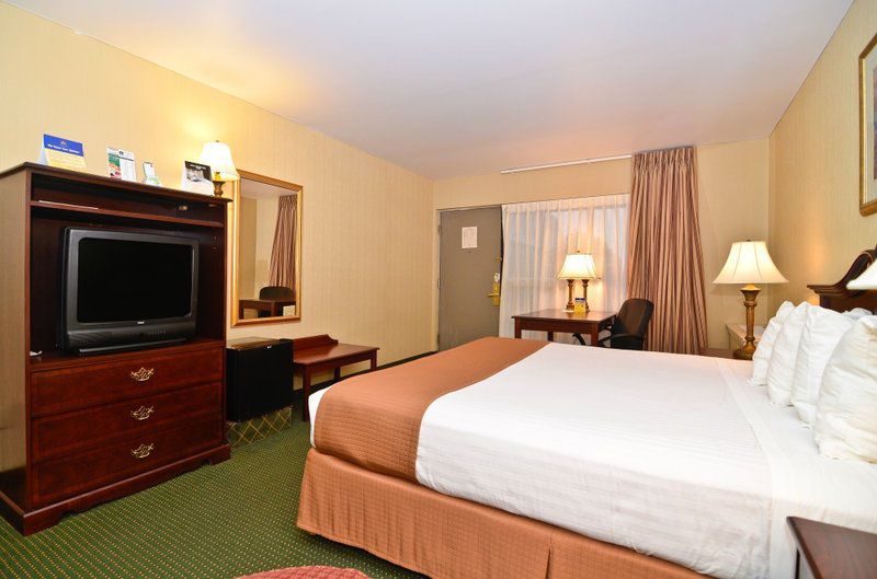 Best Western Gateway Adirondack Inn Utica Habitación foto